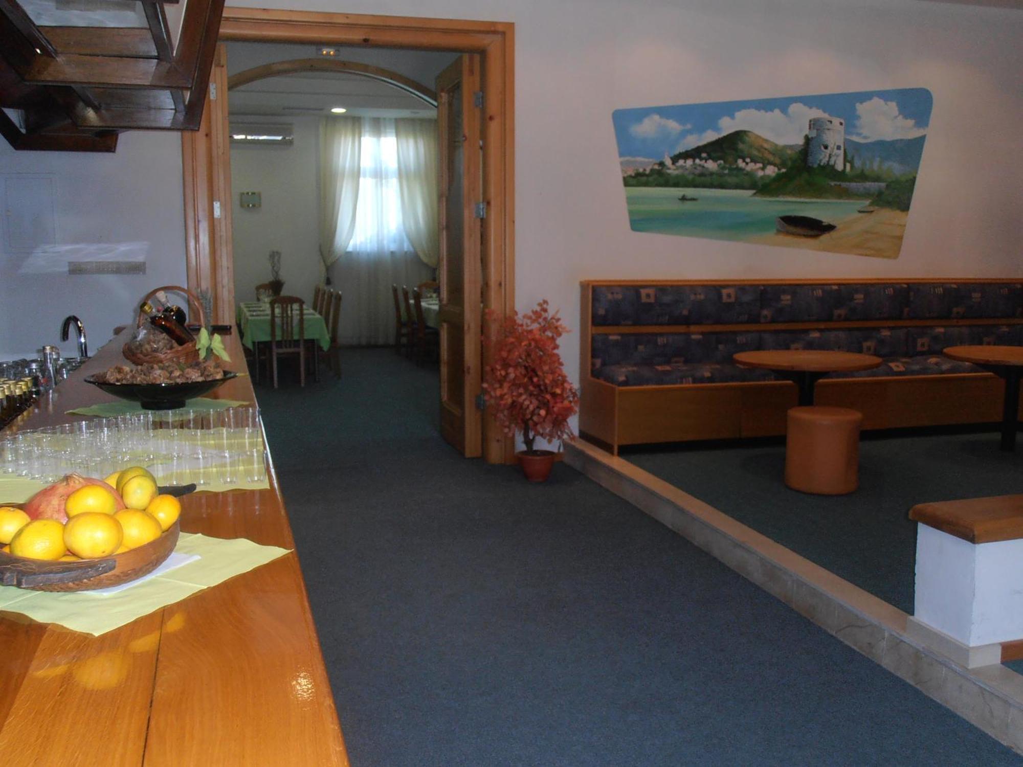 Hotel Metković Exteriör bild